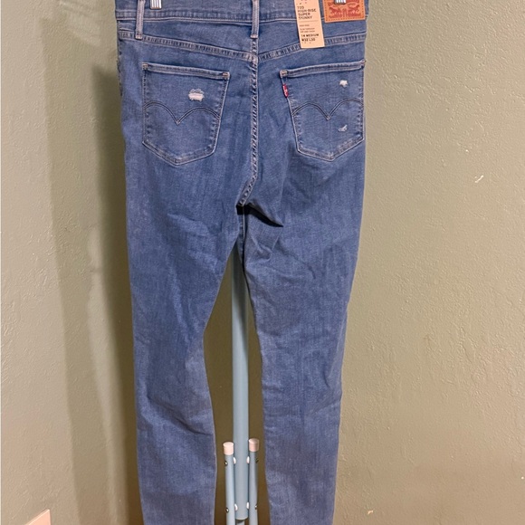 Levi's High Rise Distressed Blue Jeans Size 32 - Picture 4 of 8